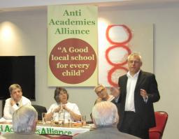 David ward adresses fringe meeting